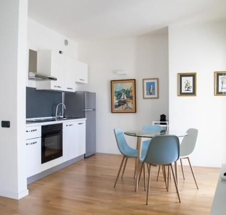 Grande Monolocale Con Parcheggio Interrato Incluso Lägenhet Genua Exteriör bild