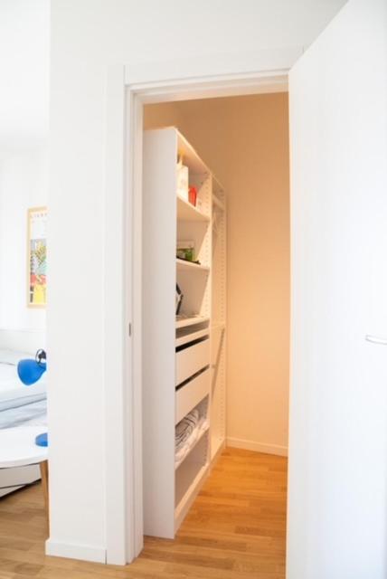 Grande Monolocale Con Parcheggio Interrato Incluso Lägenhet Genua Exteriör bild