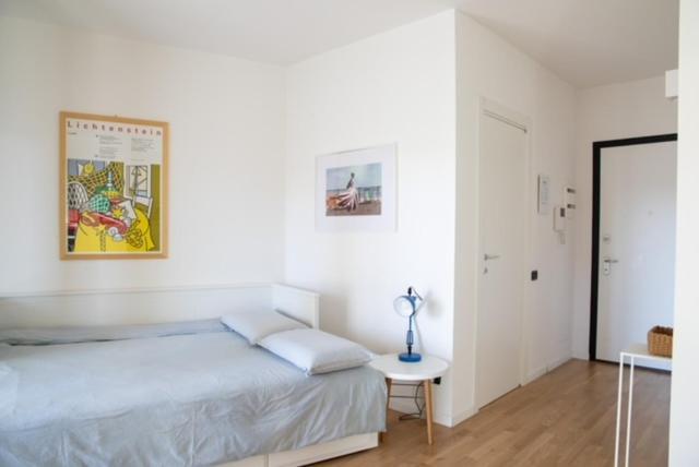 Grande Monolocale Con Parcheggio Interrato Incluso Lägenhet Genua Exteriör bild